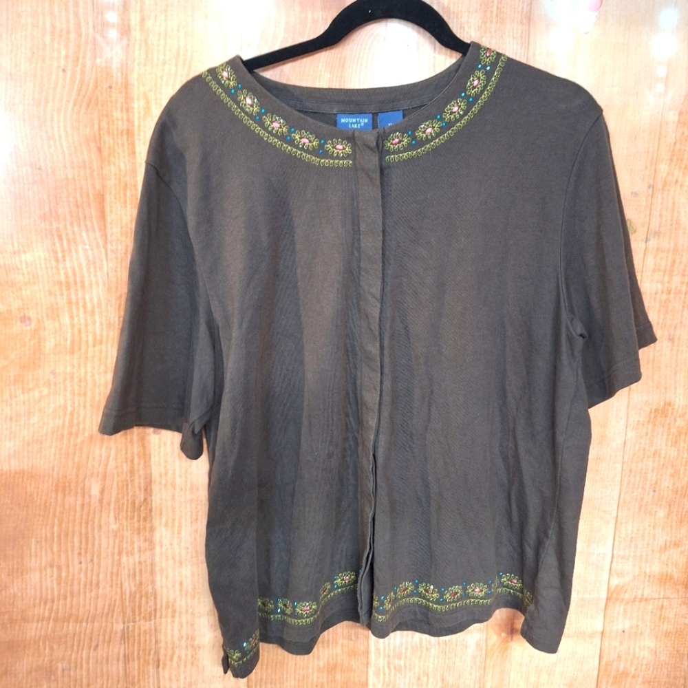 Mountain Lake brown button down sweater size XL